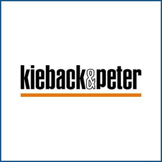 Das Logo von Kieback&Peter zeigt den Firmennamen in markanten, modernen Schriftarten und einer orangefarbenen Linie.